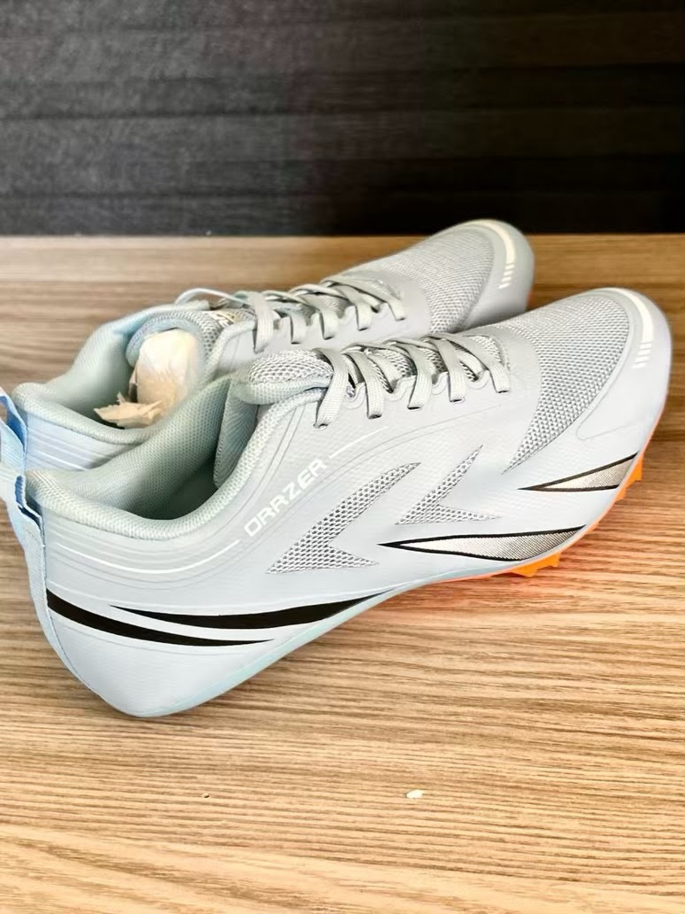 Men's Track and Field Spikes Shoes size 8 new without box
